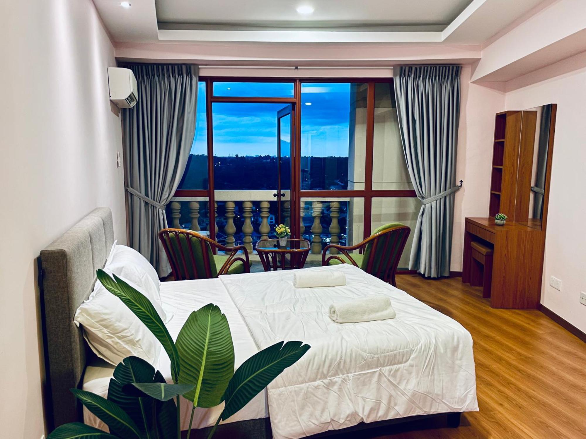 Kuching City Center Riverbank Suites With Marvelous River View Buitenkant foto