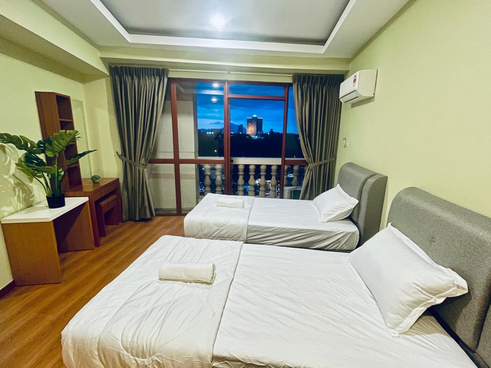 Kuching City Center Riverbank Suites With Marvelous River View Buitenkant foto