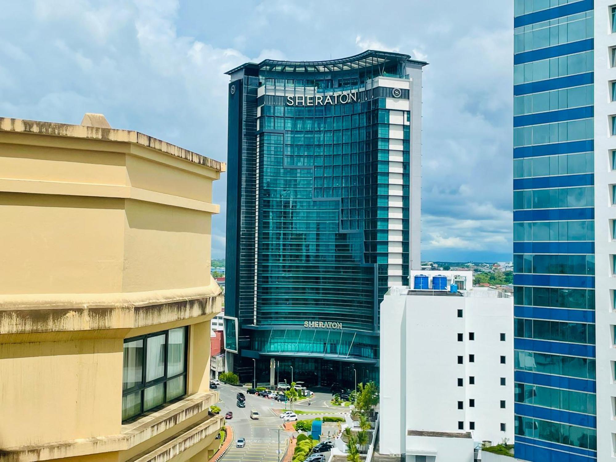 Kuching City Center Riverbank Suites With Marvelous River View Buitenkant foto