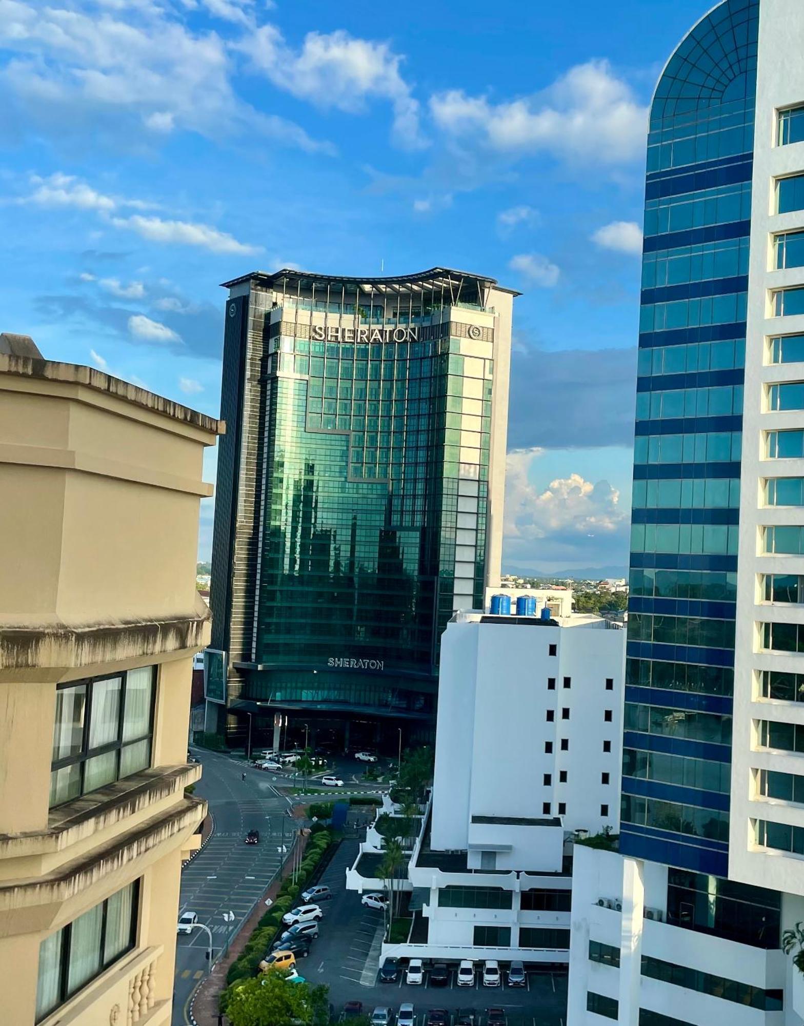 Kuching City Center Riverbank Suites With Marvelous River View Buitenkant foto