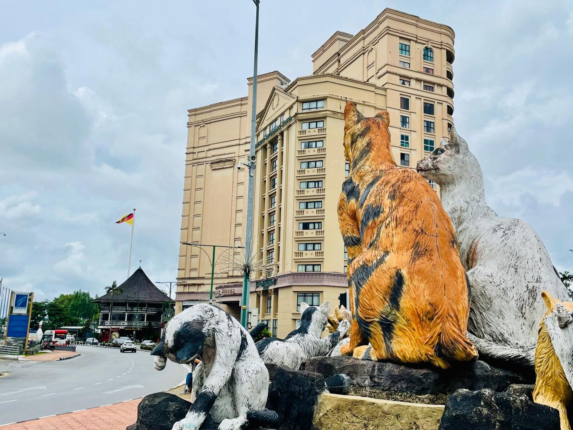 Kuching City Center Riverbank Suites With Marvelous River View Buitenkant foto