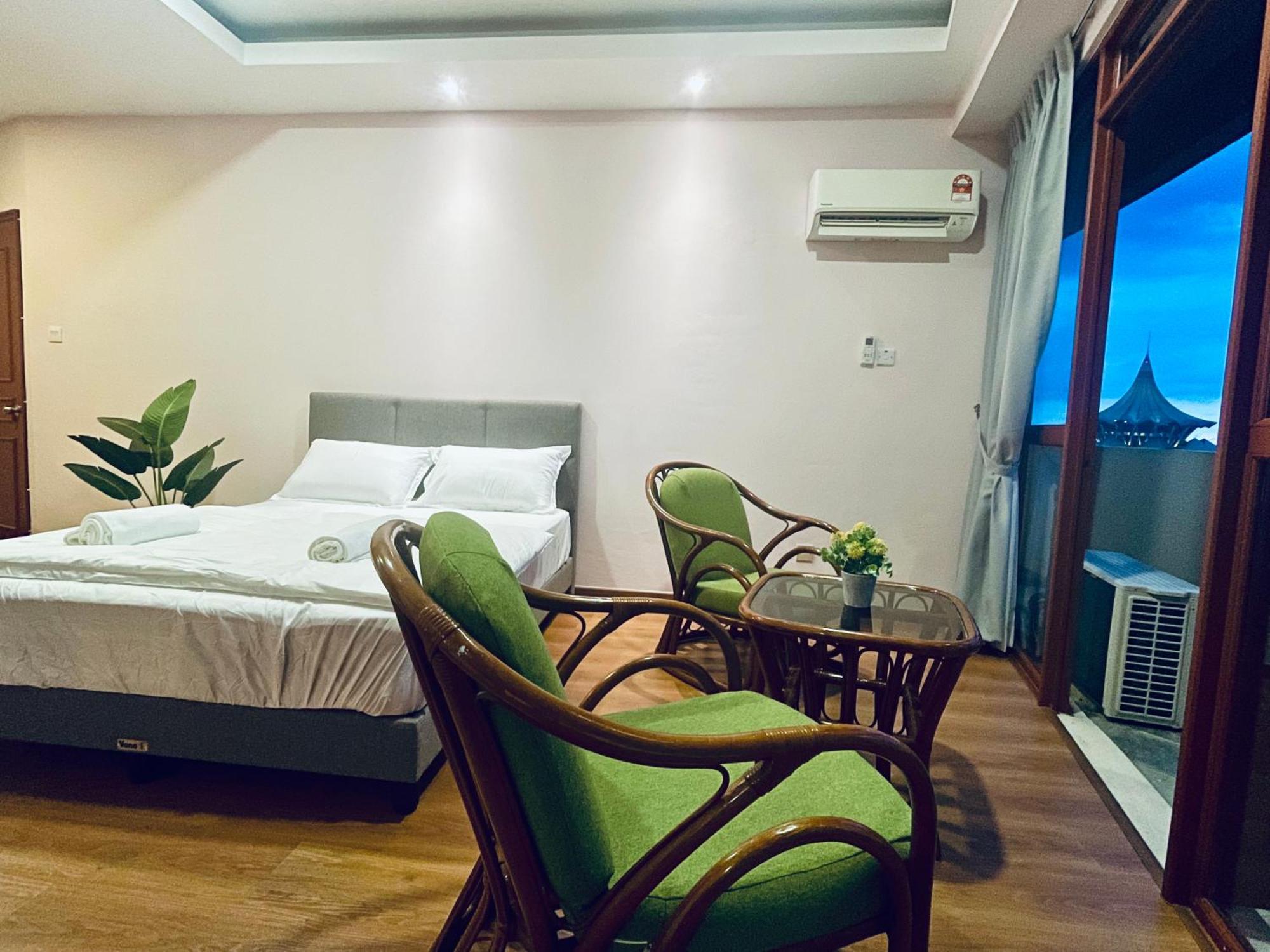 Kuching City Center Riverbank Suites With Marvelous River View Buitenkant foto