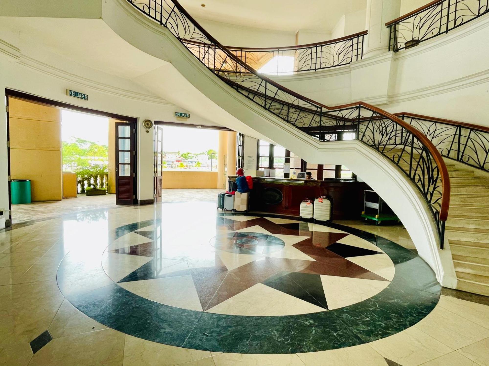 Kuching City Center Riverbank Suites With Marvelous River View Buitenkant foto